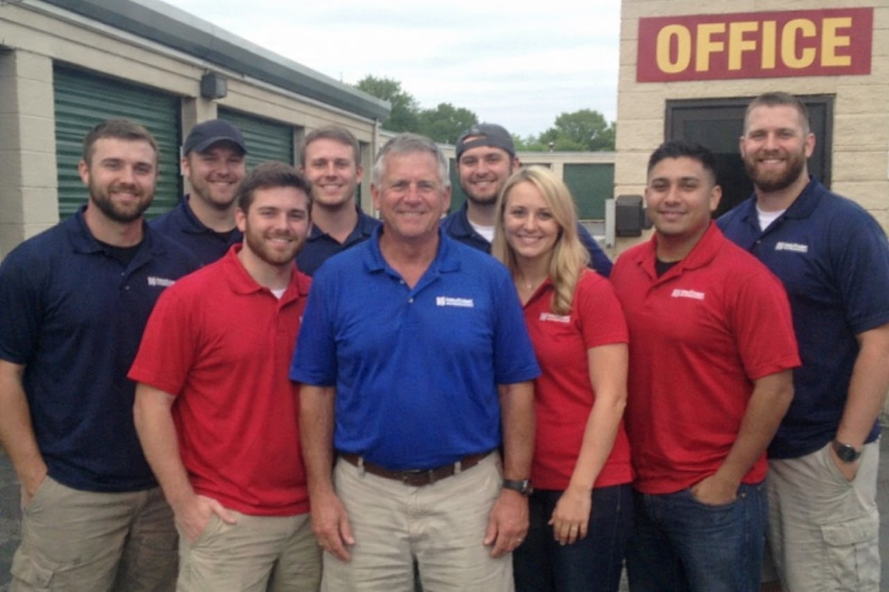 Water damage restoration professionals in Waldorf, MD